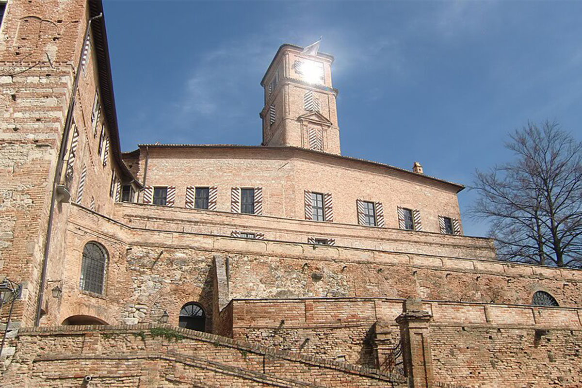 Montiglio_Monferrato_Castello_01.jpg