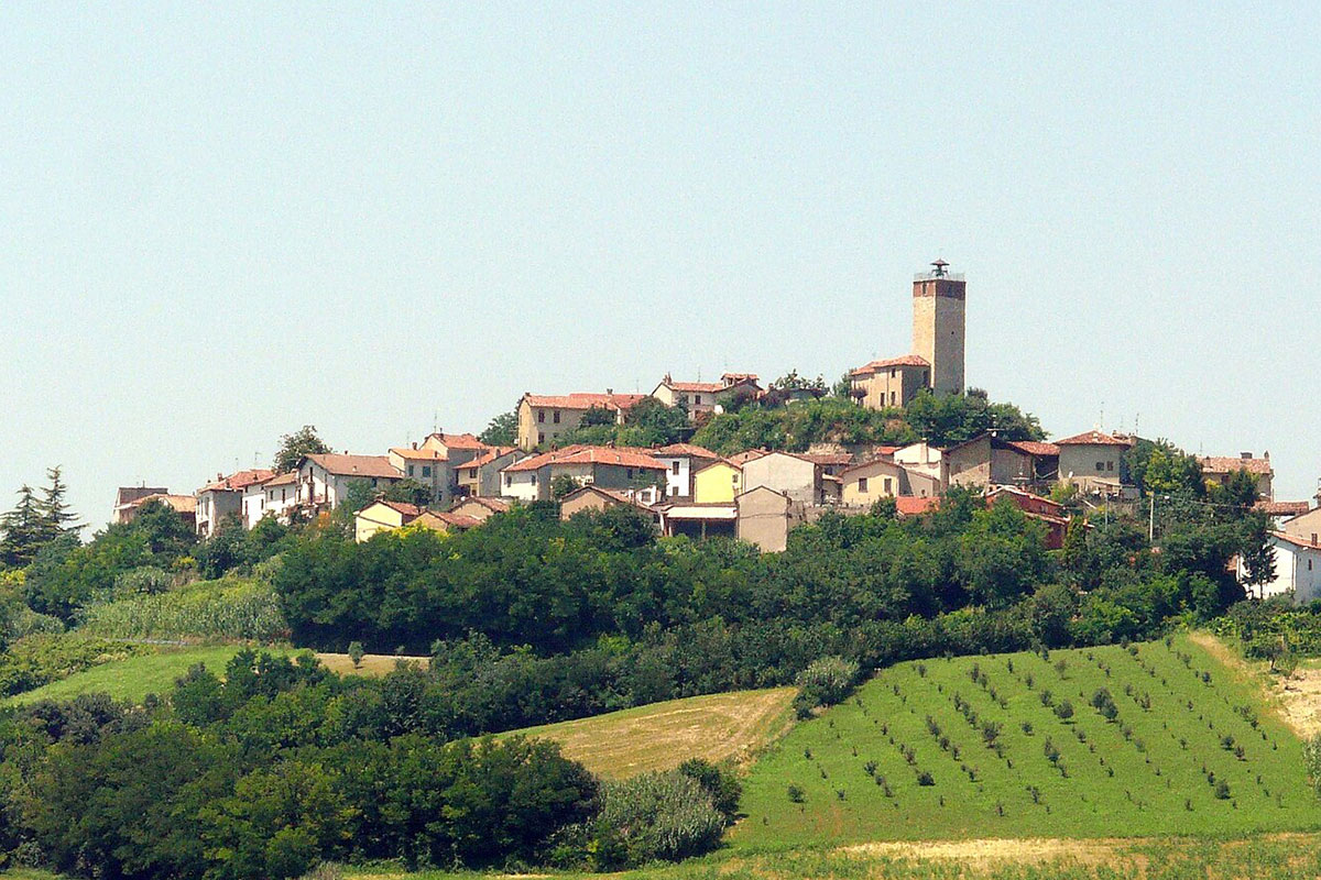 Conzano-panorama.jpg
